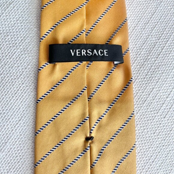 Versace Men’s Silk Tie Yellow Stripe Medusa Head Logo Made in Italy Authentic - Picture 2 of 7